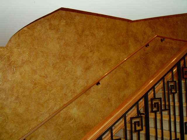 Using Bronze Kandy Pearl to achieve incredible Faux Finish effects in interrior design paints.