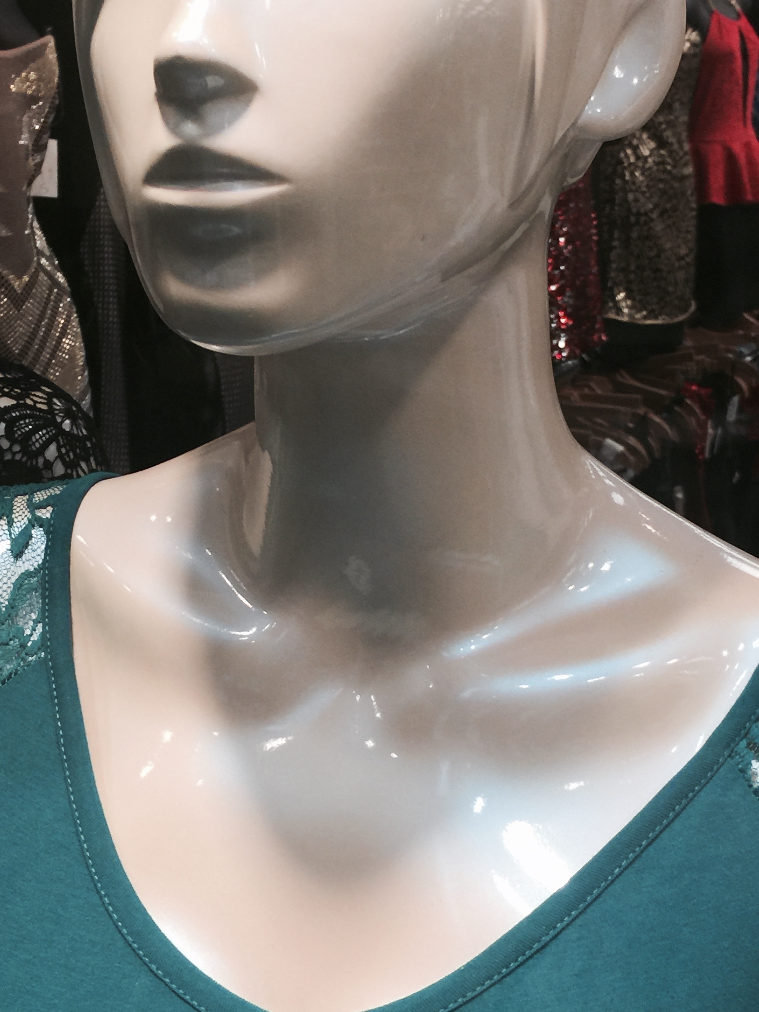 Blue Spectre Pearl on a Mannequin Head